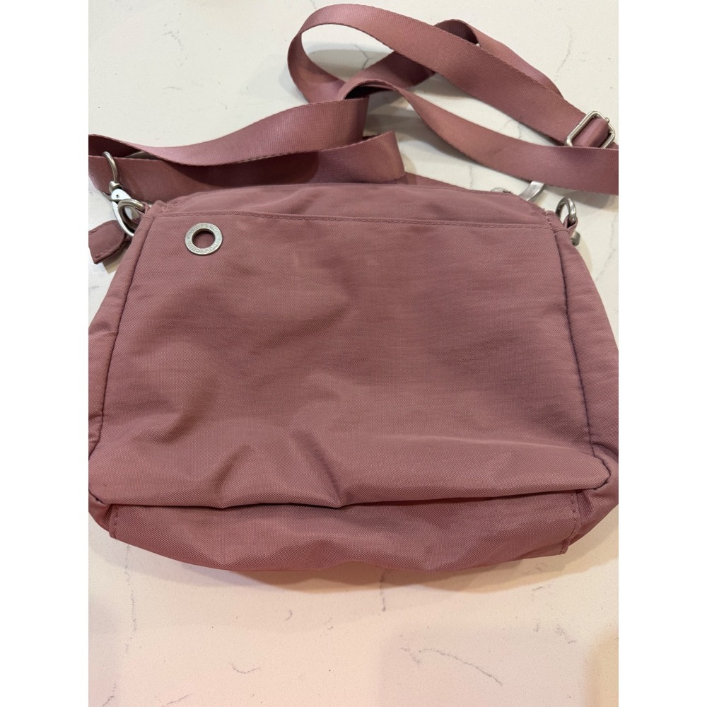Baggallini Mauve Pink Nylon Crossbody Bag RFID Blocking Travel Purse Adjustable - Picture 2 of 12